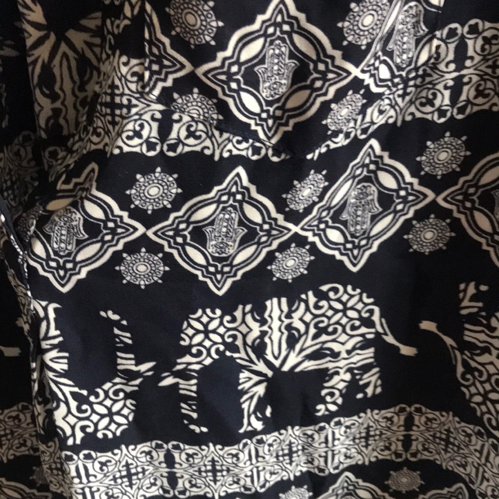 Patterned Tunic Top - Picture 2 of 4